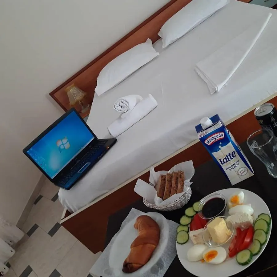 Vila 57 Hotel ティラナ