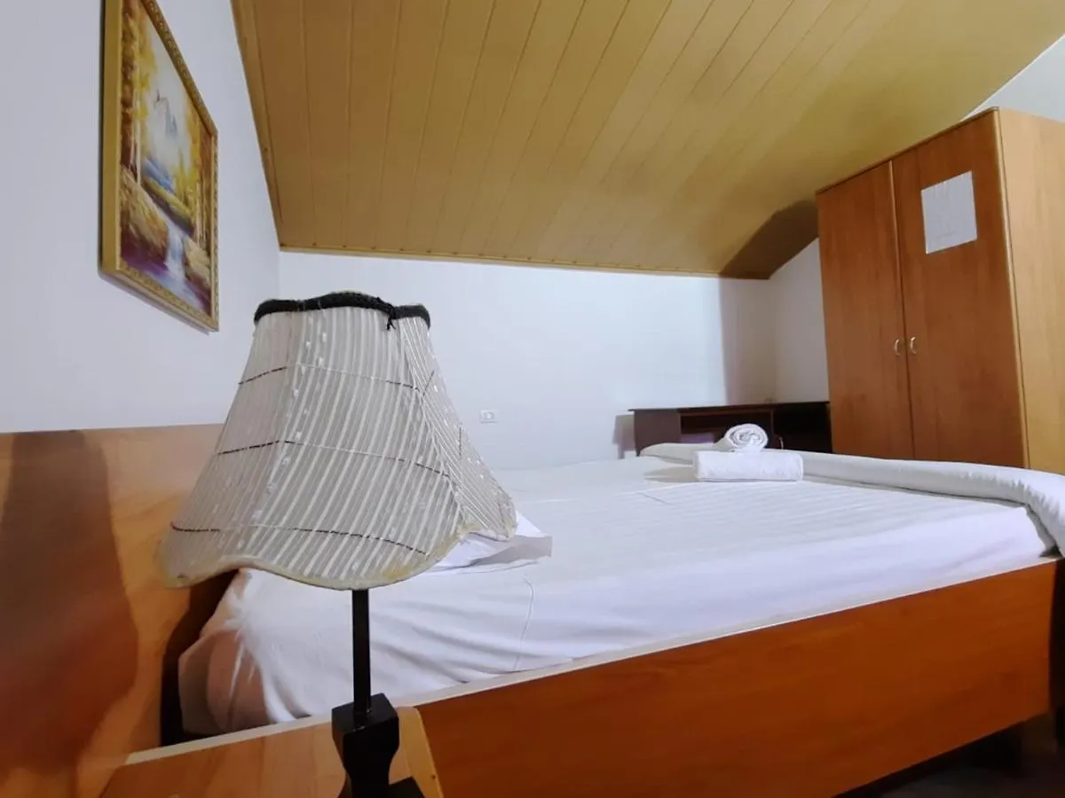 Vila 57 Hotel ティラナ アルバニア