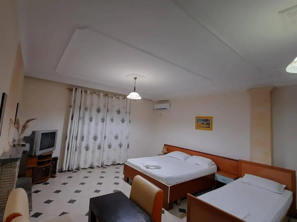 ゲストハウス Vila 57 Hotel ティラナ