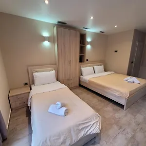 Bed & Breakfast 21-rooms